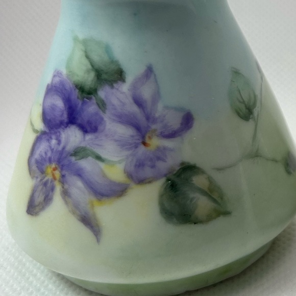Vintage salt and pepper shaker floral gold top purple green made Bavaria lot 2 - Picture 6 of 7